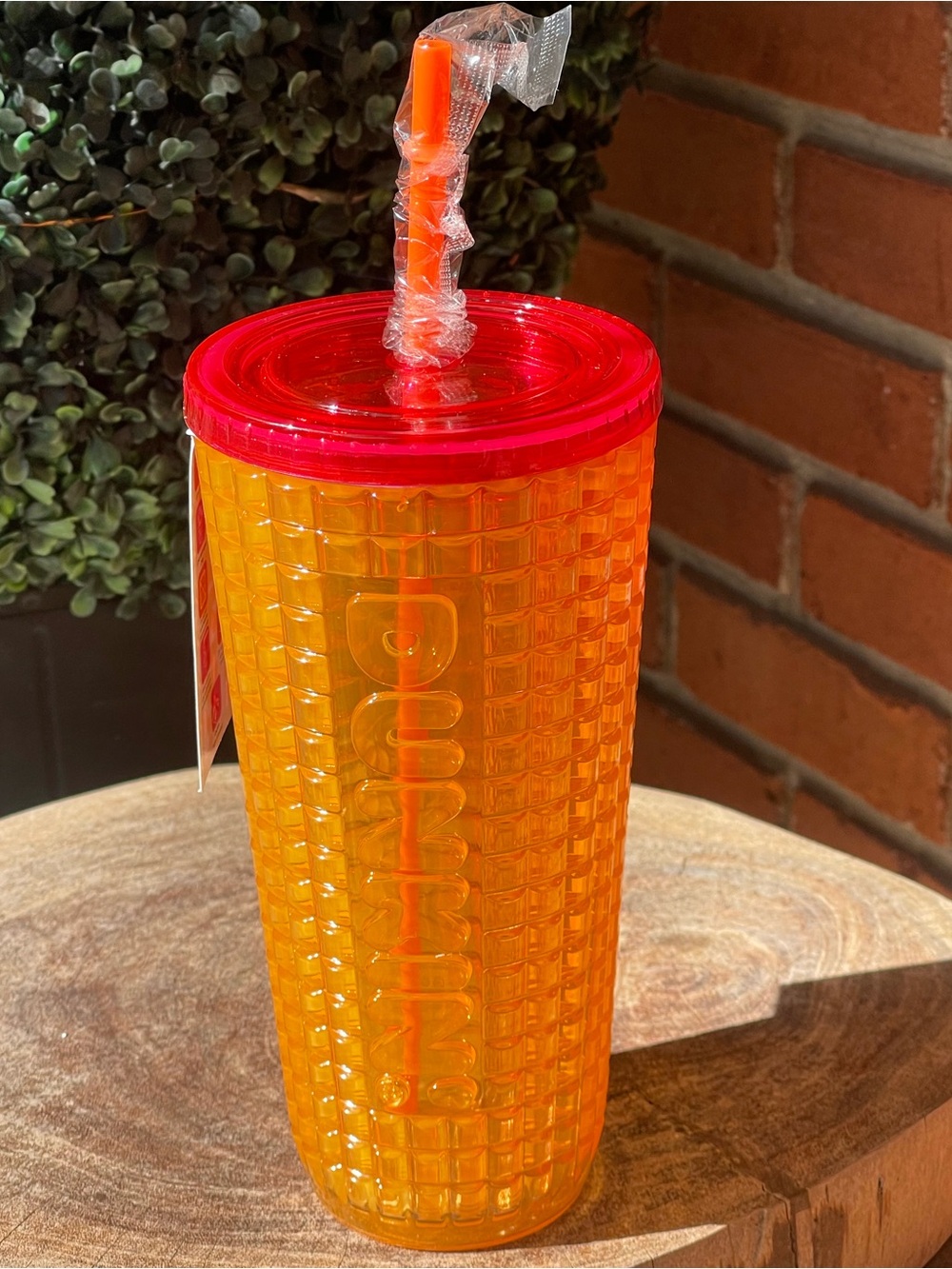 New DUNKIN Textured Orange Red 24oz. TUMBLER. 2022 Release